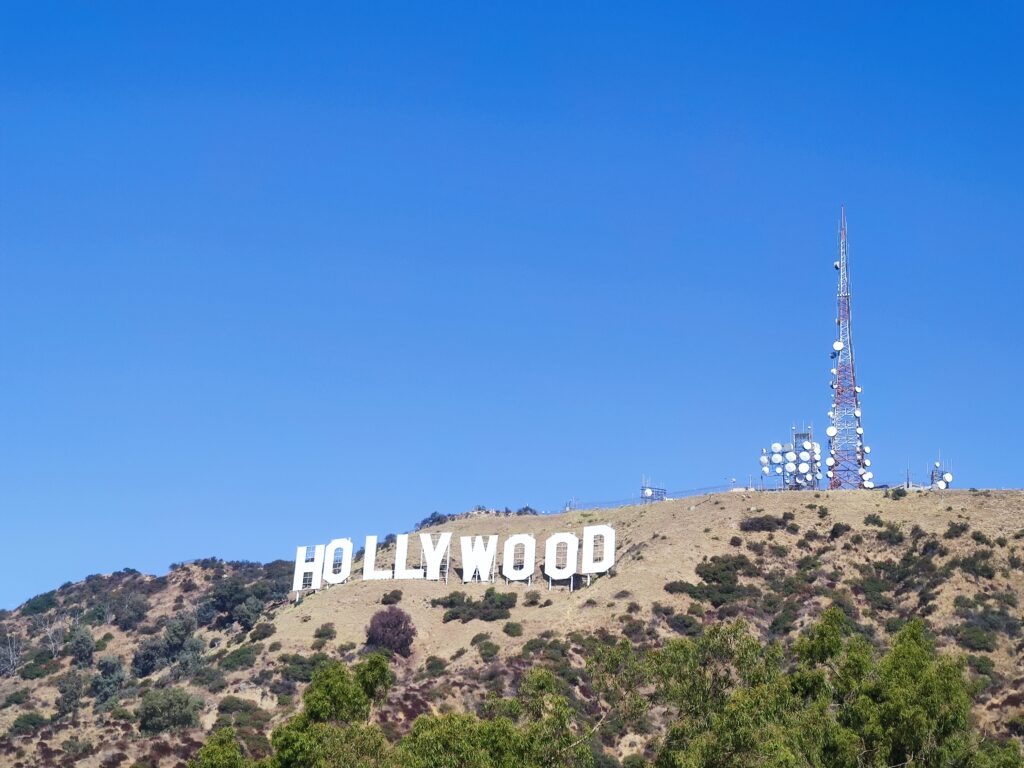 Der Blick vom Canyon Lake Drive auf das Hollywood Sign Beste Fotospots Hollywood Sign